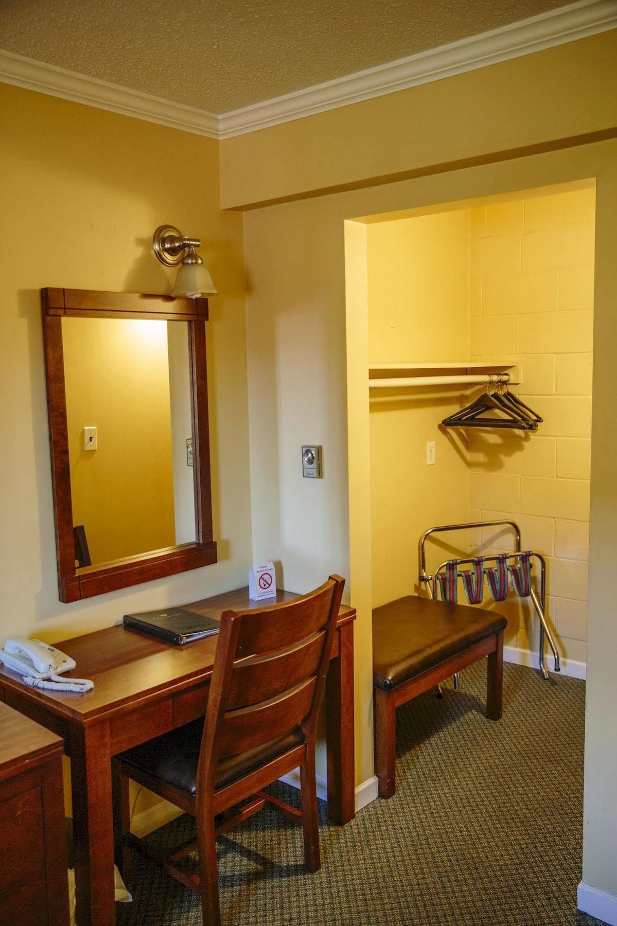 Westward Inn & Suites Langley Luaran gambar